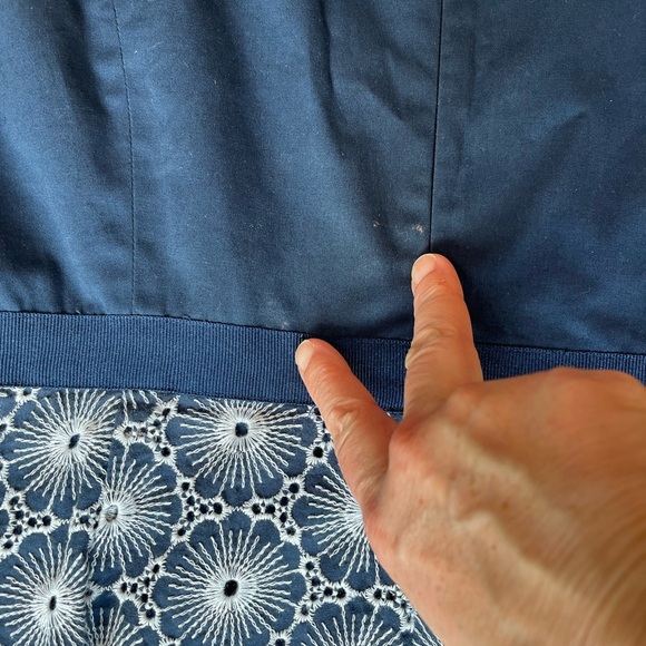 Vineyard Vines Womens Embroidered Sleeveless Dress Size 10 Lined Blue White Navy - Picture 10 of 10